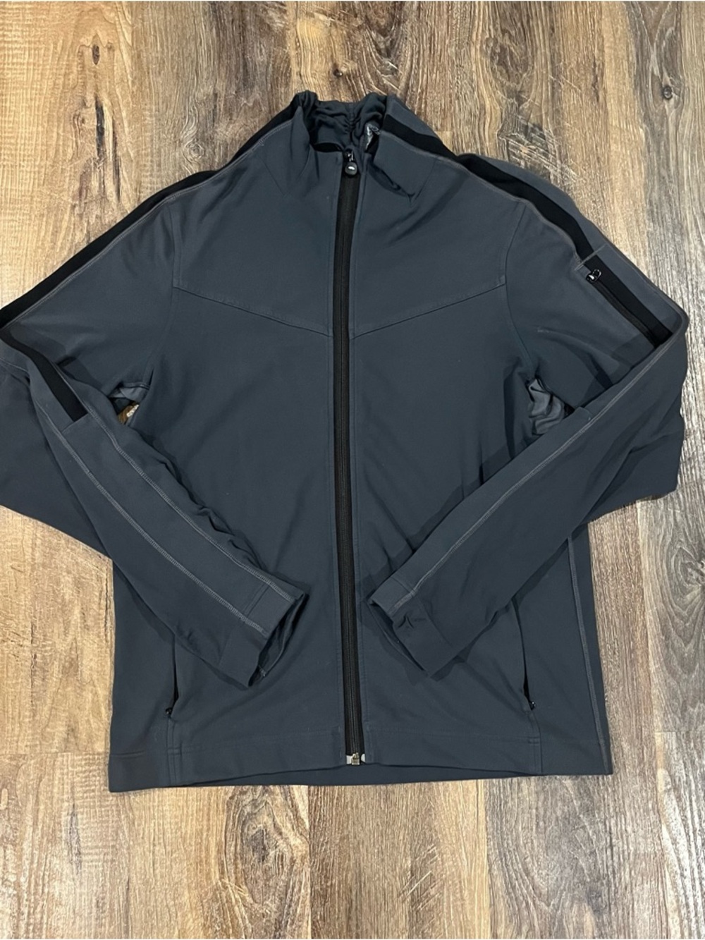 Lululemon Jacket Mens M Grey Track Warm Up Athletic Running Vented